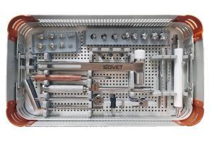 Total hip instrumentation kit